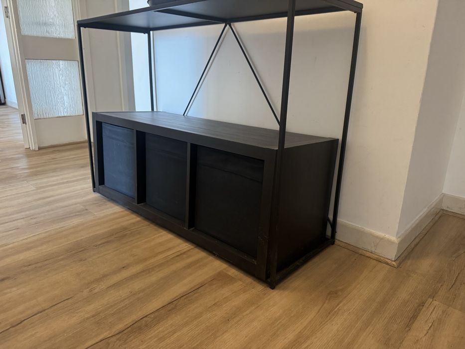 Estante Kallax Ikea, preta, de três módulos