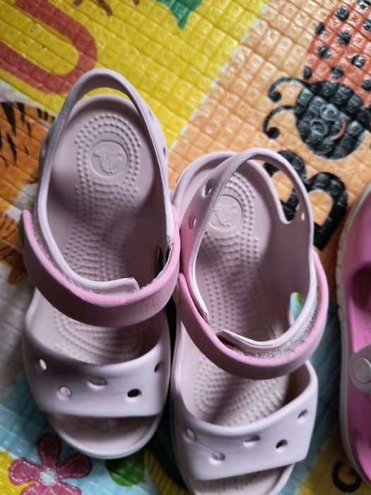 Crocs sandały dziewczęce c12
