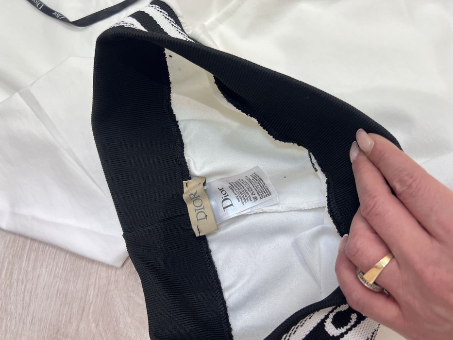 Piekny dres bialo czarny r.M bawelna Dior