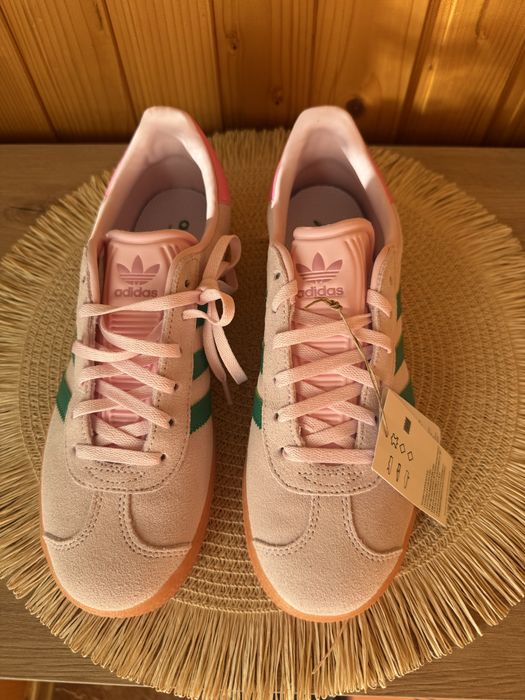 Продам кеди Adidas