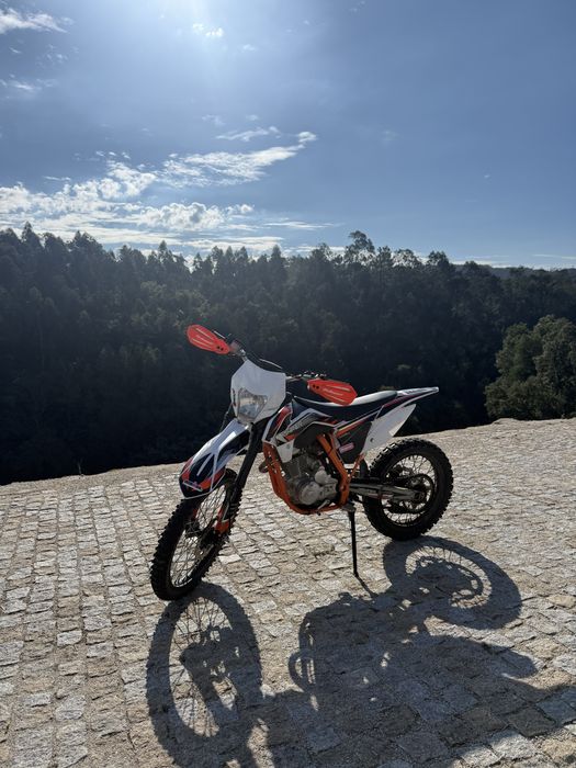 Moto orion 250cc 4 tempos moto em muito bom estado nova