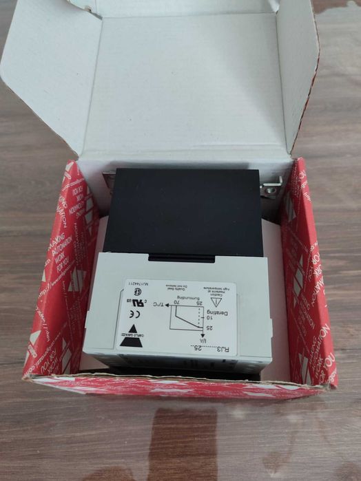 Напівпровідникове реле RJ3A60A25E Carlo Gavazzi