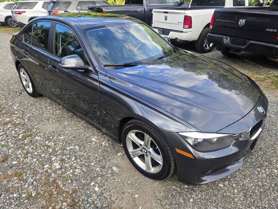 BMW 320i      2015