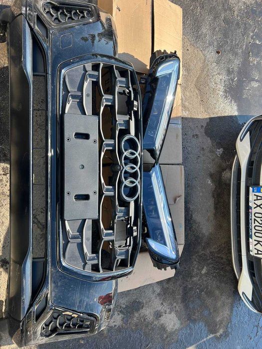 Бампер Audi Q7 4M0 Фара Бампер Ку7 Фары 4М0 Ку 7 Решітка Audi SQ7