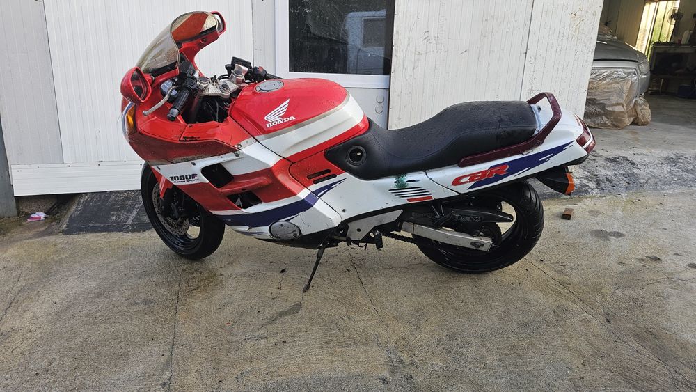Honda  cbr 1000 f sport