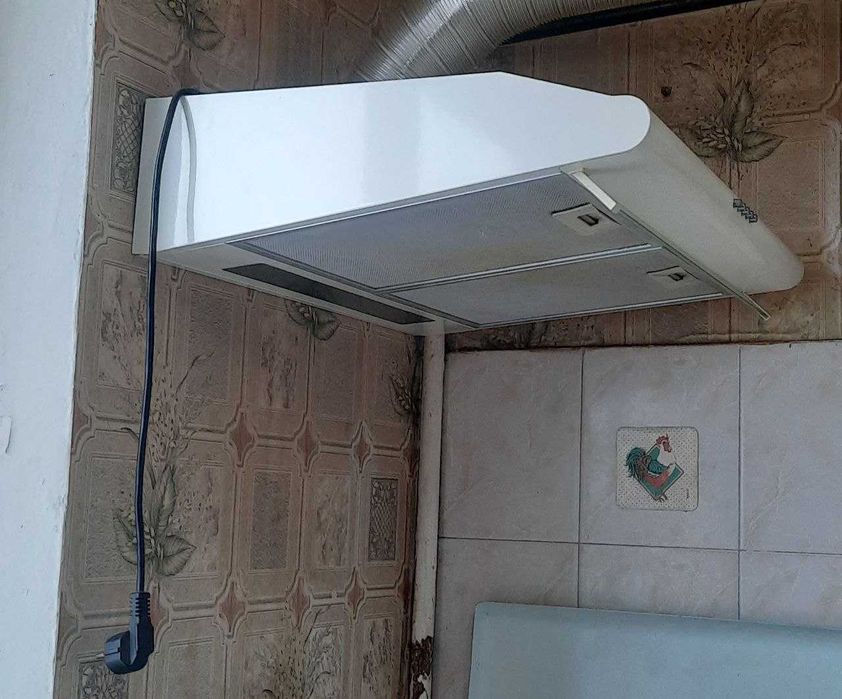 Продам вытяжку Akpo (Польша). Модель: Р-3050/Р-3060 б/у