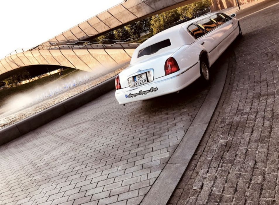 Wynajem Limuzyny na Studniowke 2025/2026 Panienkie , Kawalarskie