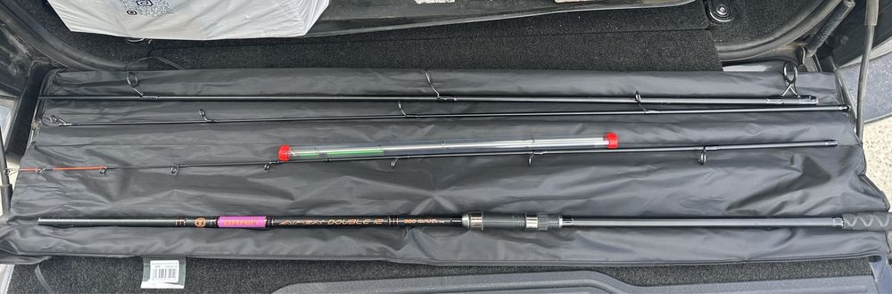 Brain,Carp Pro.Рибалка.Комлек котушка и два фидеоа-карповика и сумка