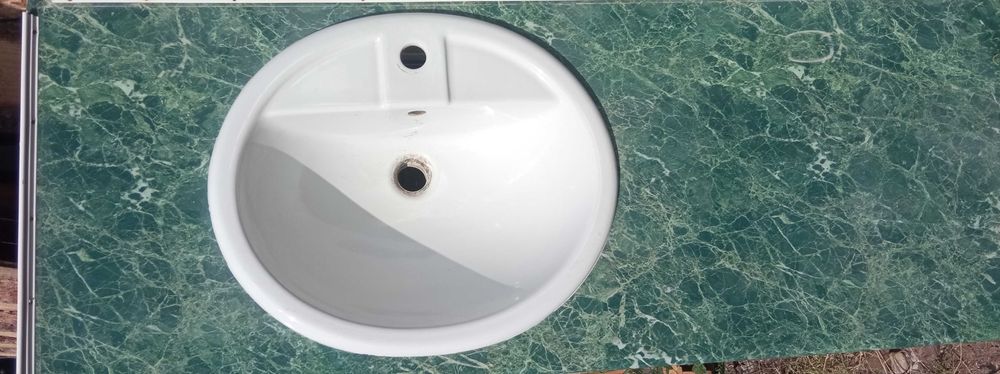 umywalka wpuszczana owalna z blatem