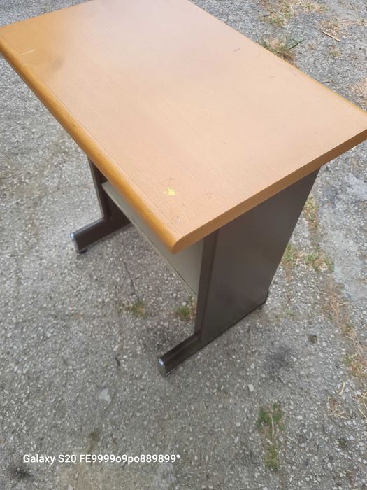 Mesa pequena de apoio vintage