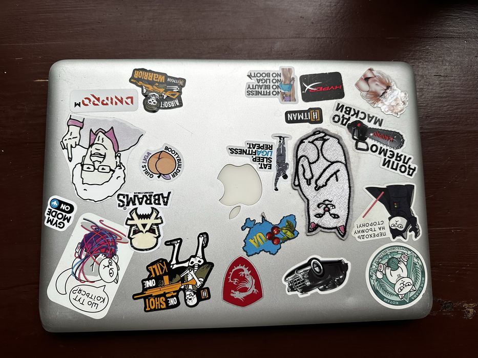 Makbook 13 inch pro 2011