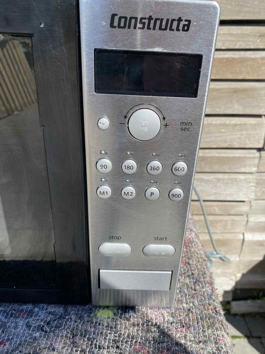 Мікрохвильова піч CONSTRUCTA