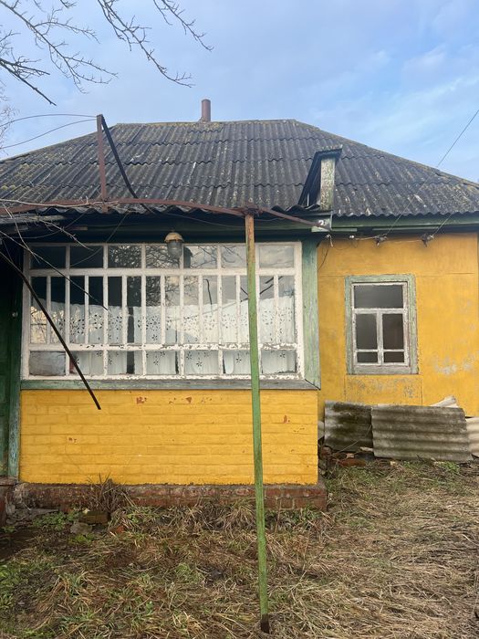 Будинок. Хата. Двір