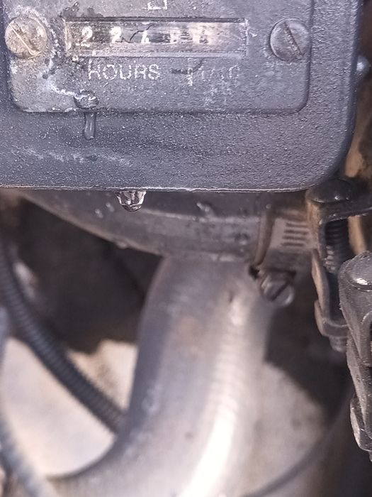 Mini giratória Bobcat 220