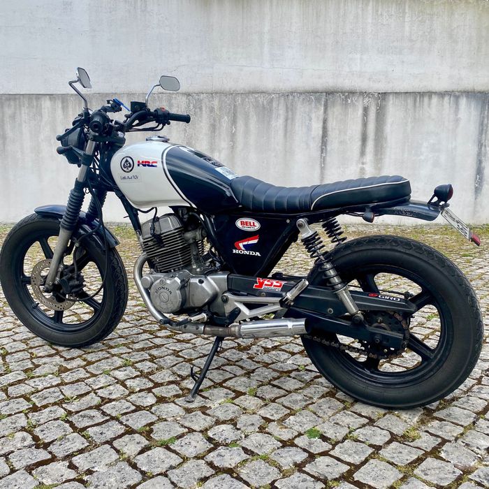 Mota Honda CB Two Fifty