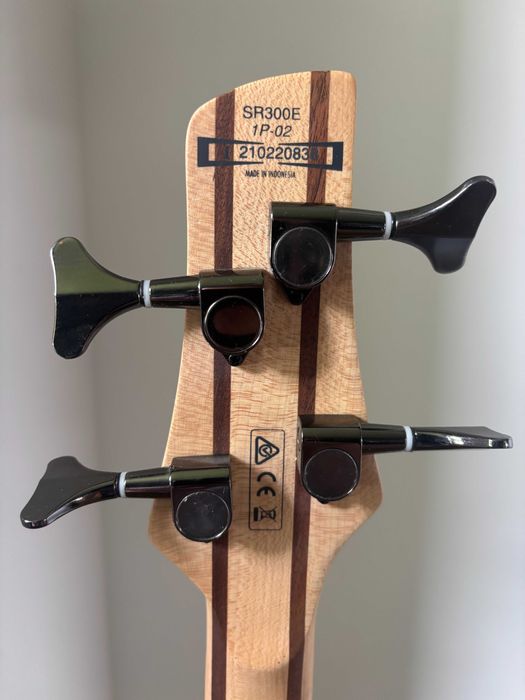 Gitara basowa IBANEZ SR300E