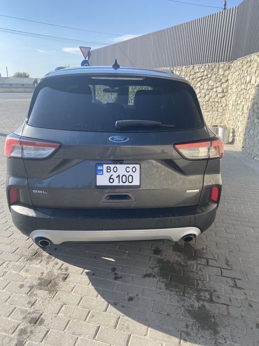 Ford Escape автомобіль