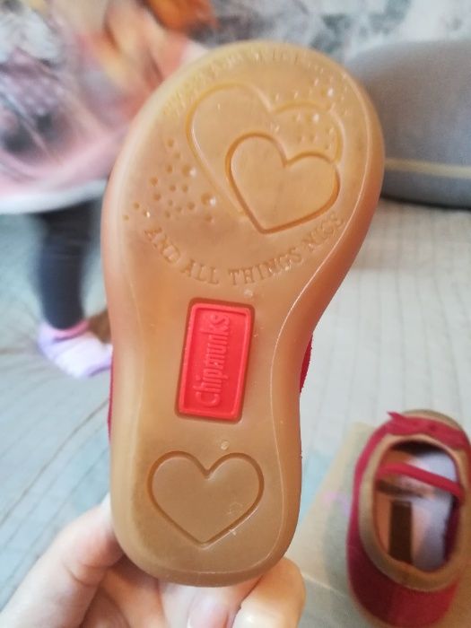 Balerinki dla dziewczynki skórzane czerwone r. 20, sesja, urodziny