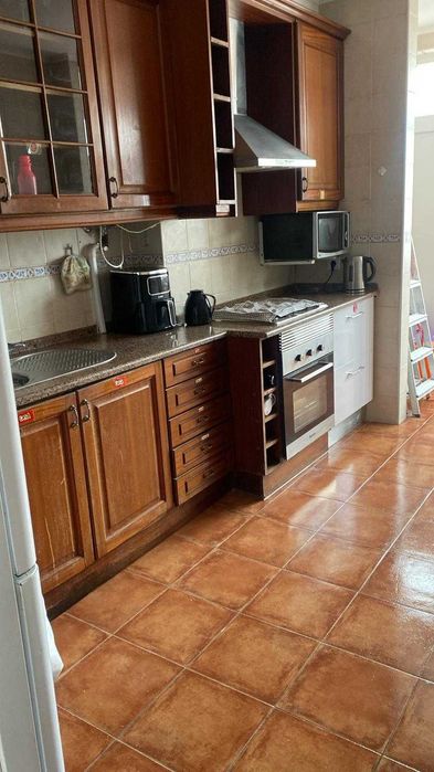 Arrendar Quarto Alvalade c/Casa de Banho