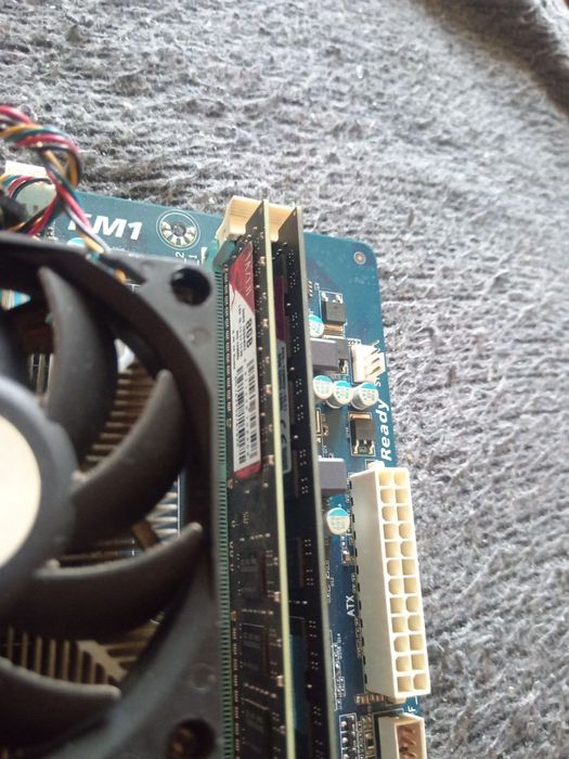 Продам комплект gigabyte ga a75m-D2H