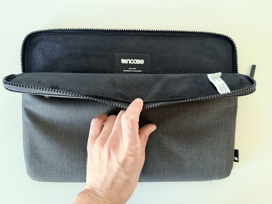 Etui Incase MacBook Pro 14