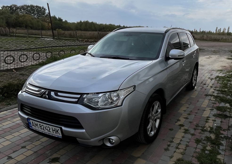 Mitsubishi Outlander 2013