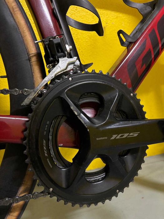 Bicicleta Giant Propel Advanced 2024 com extensores para Triatlo/TT