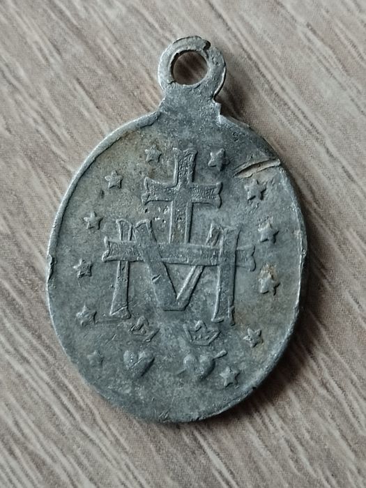 Medalik 2 szt + krzyżyk dewocjonalia stare polskie (34)