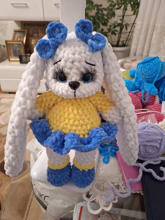 Іграшка вязана крючком