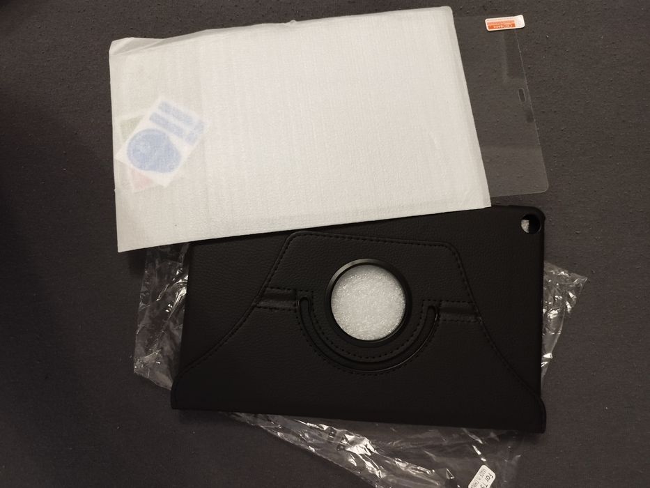 Etui na tablet Samsung Galaxy t510 + szkło hartowane