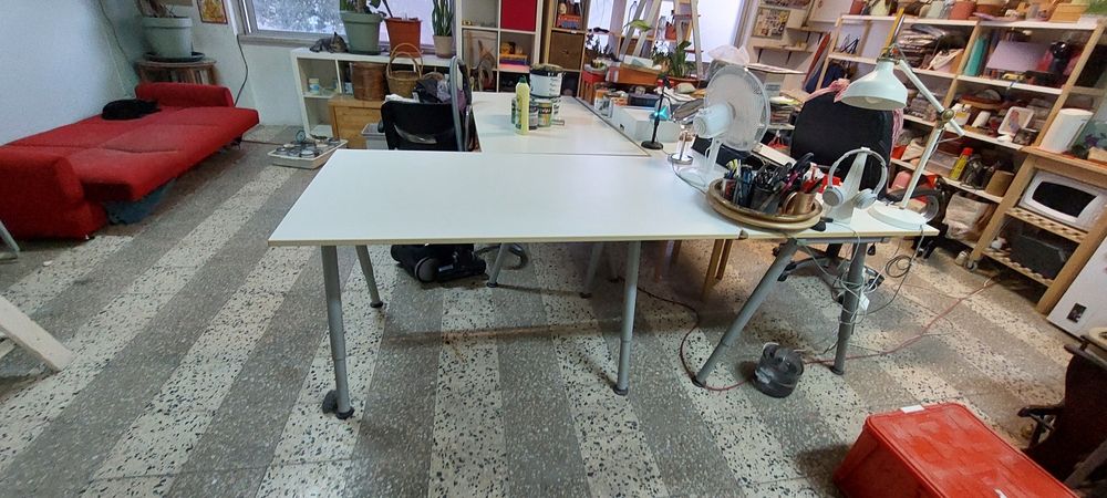 2 Secretárias IKEA GALANT 140×80 cm — altura regulável — 50€/cada