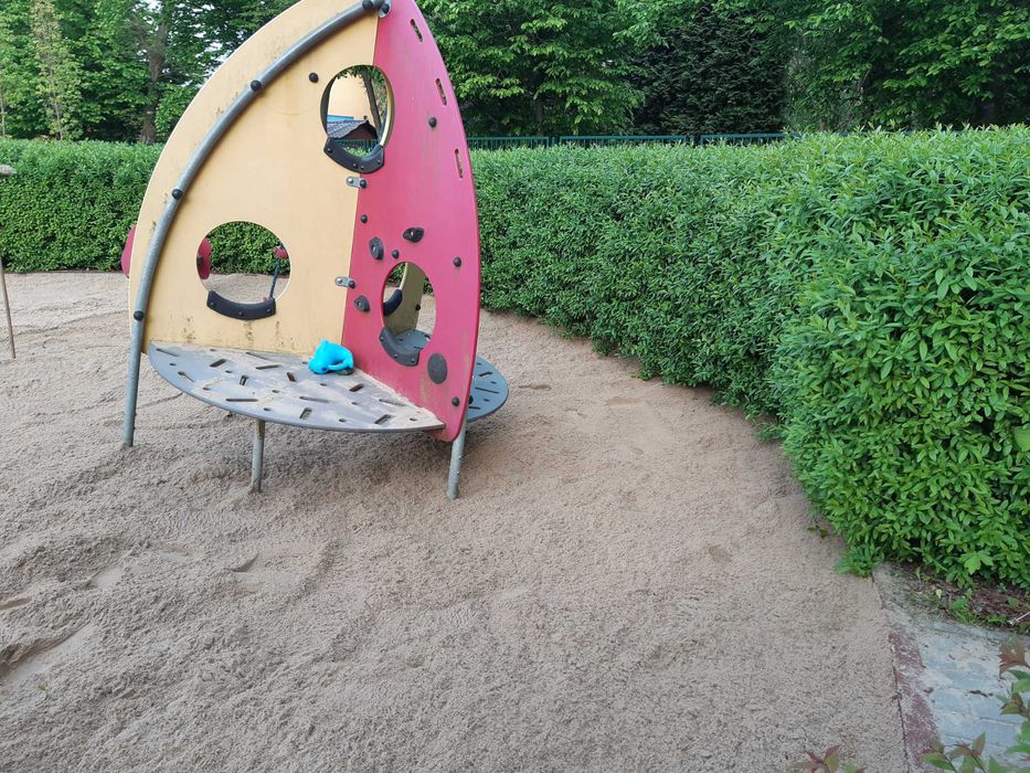 Piasek do piaskownic i na place zabaw z Atestem PZH