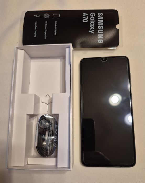 Telefon Samsung Galaxy A70 jak nowy + gratisy