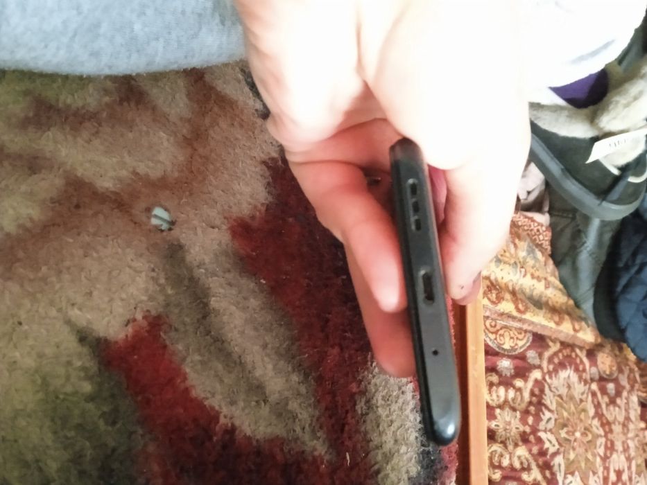 Продам телефон redmi 9A