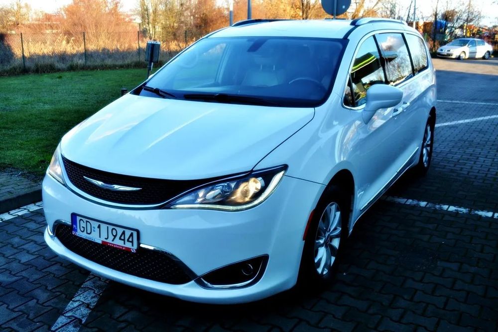 Chrysler Pacifica Bdb Stan