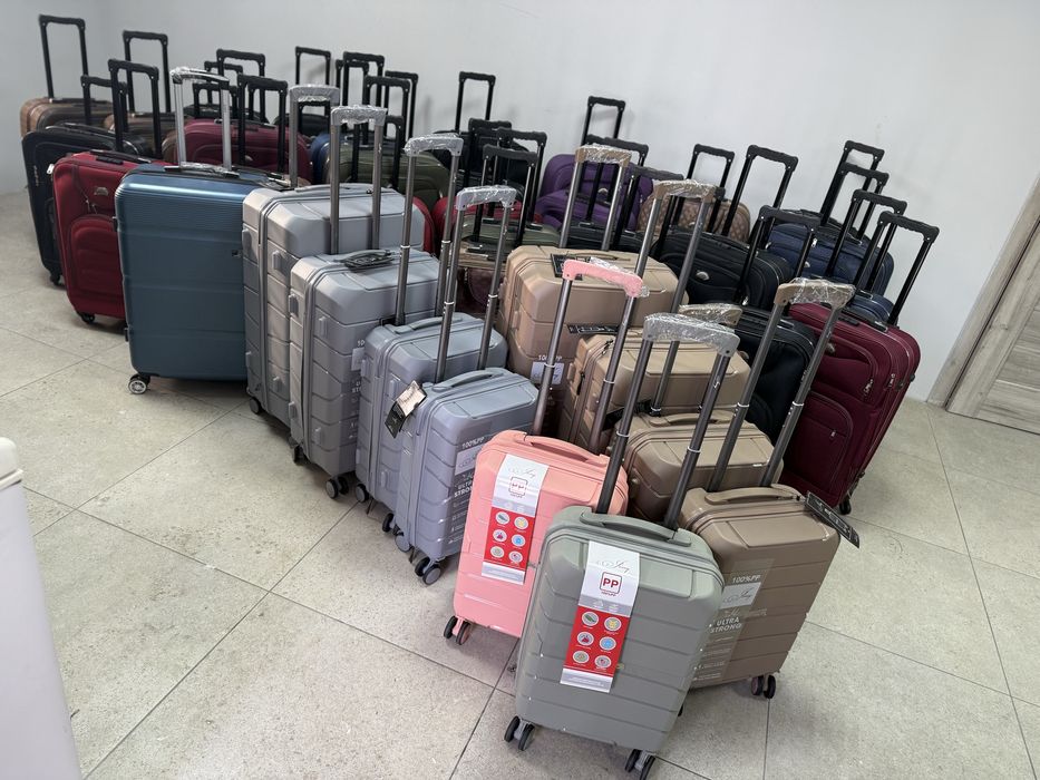 Валізи , валіза , чемодани. Розмір L,ХL,M.