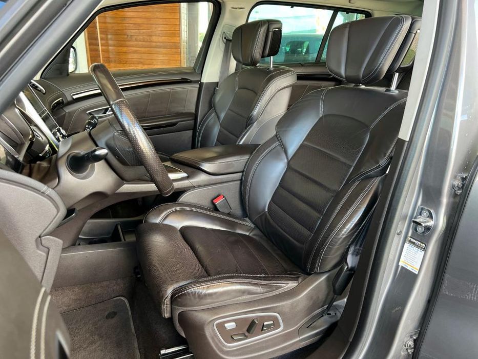 Renault Espace 1.6 dCi Initiale Paris EDC