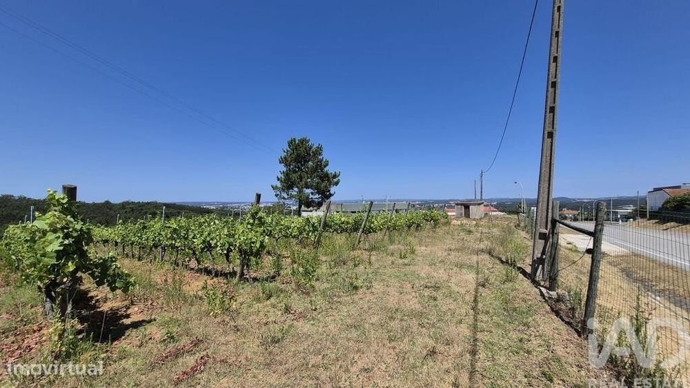Terreno em Parceiros e Azoia de 2687,00 m2