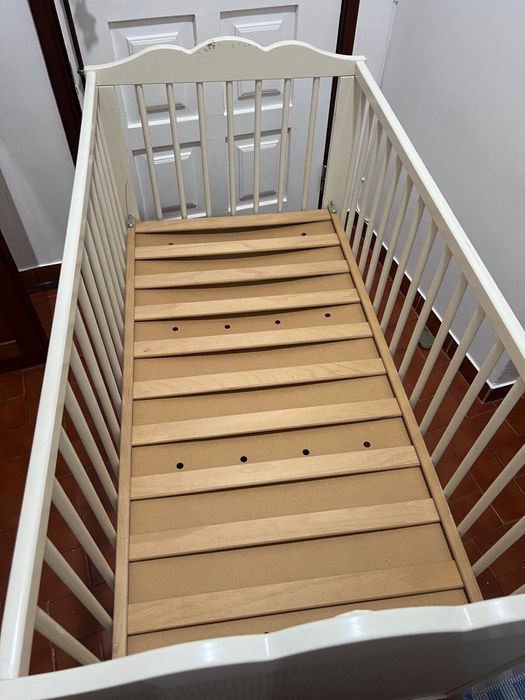 Berço branco 120x60