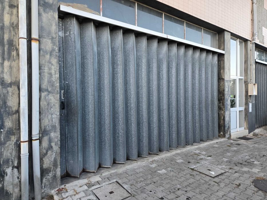 Arrendo armazém polivalente