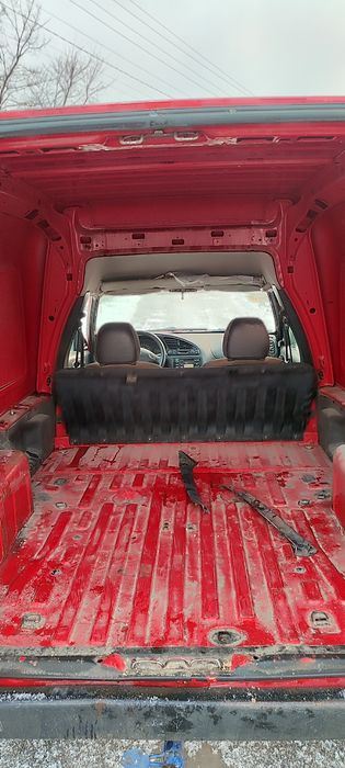 Ford courier 1.8 дизель на ходу несправний