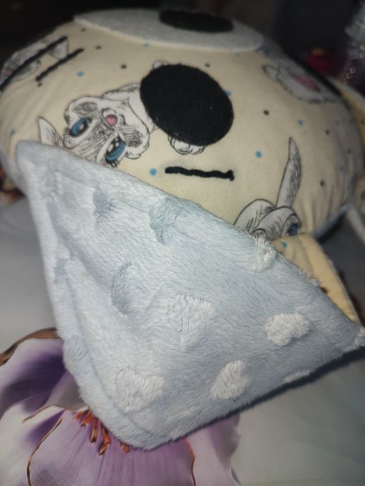 Maskotka poduszka ozdobna królik