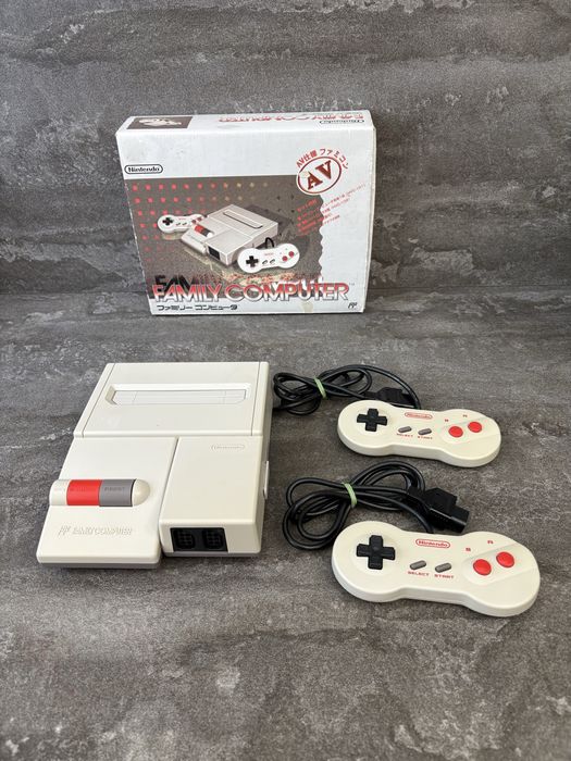 Приставка Nintendo AV Famicom 8bit