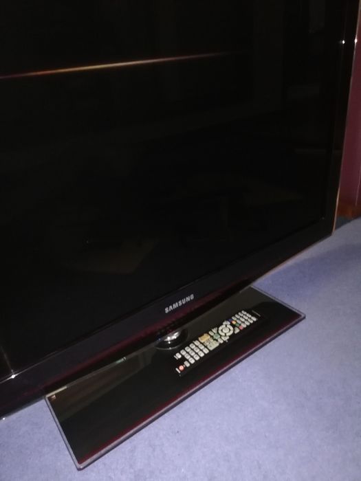 Samsung 40" avariada