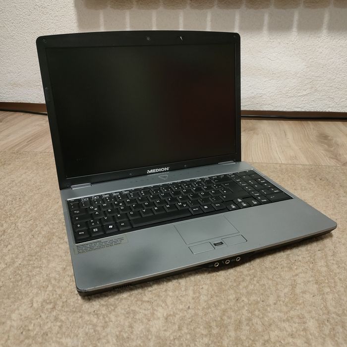 Laptop Medion MD96370 stan nie znany