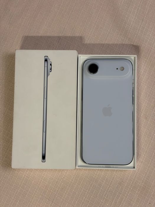 iPhone Air 256GB Sky Blue