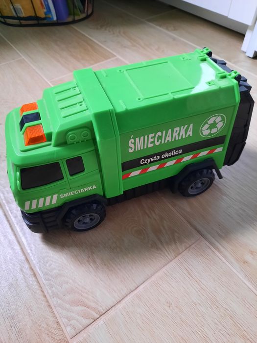 Śmieciarka z efektami