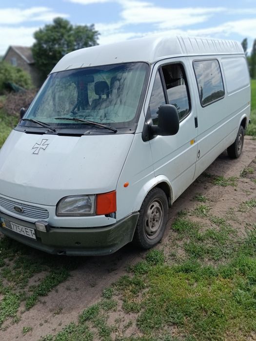 Продаю робочий ford transit