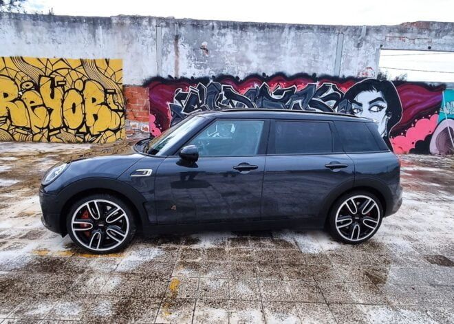 Vendo mini couper em perfeito estado