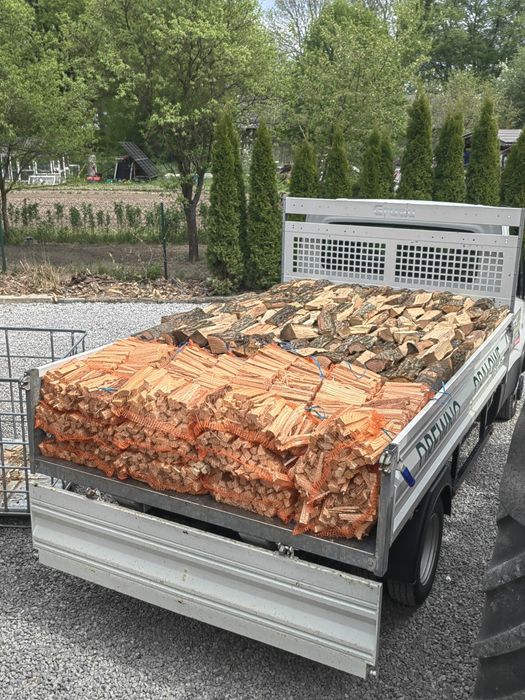 Drewno opałowe twar liściaste i Iglaste od ręki z dowozem do klienta